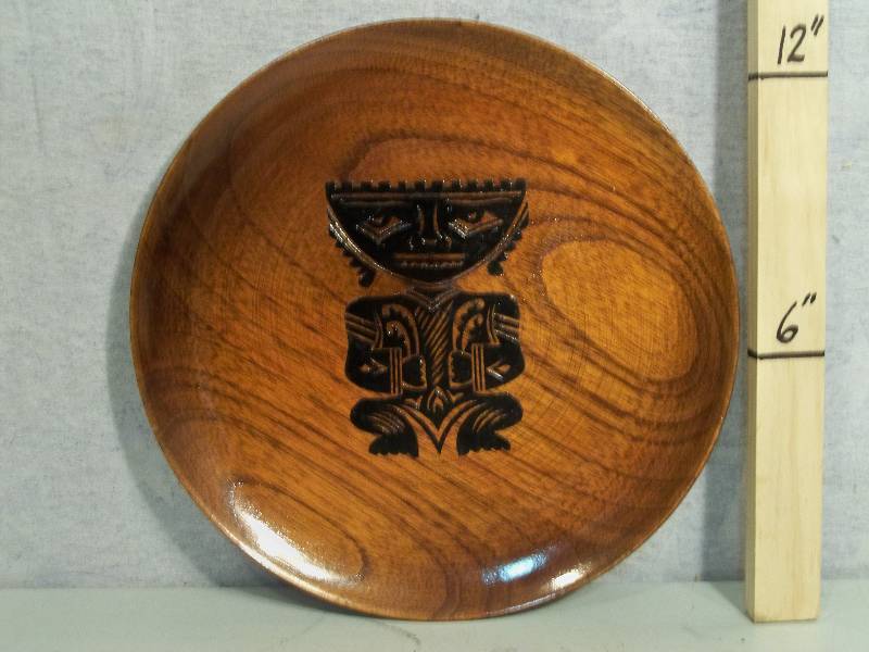 lot 62 image: Wood Bowls