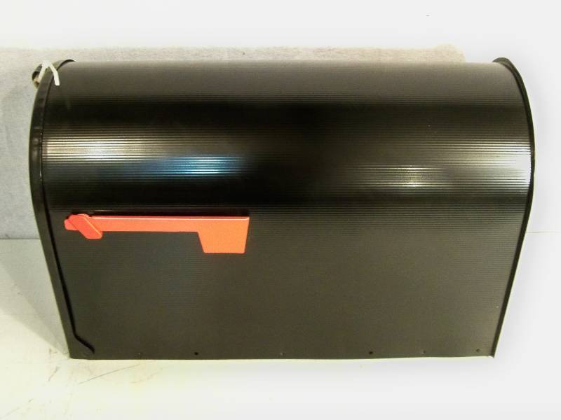 lot 68 image: Large Mailbox