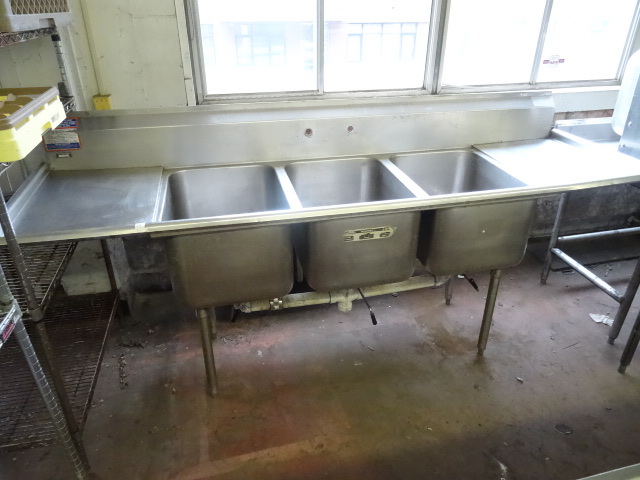 lot 30 image: 3 Basin Stainless Sink With Wings
