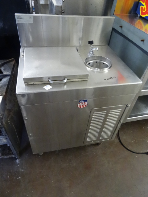lot 45 image: Glas Tender Bar Ice Cream Station
