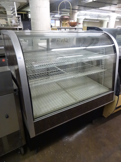 lot 48 image: Federal Refrigerator Display Case.