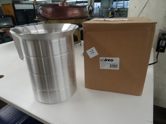 lot 77 image: Winco AM-4 New Aluminum Measuring Pitcher