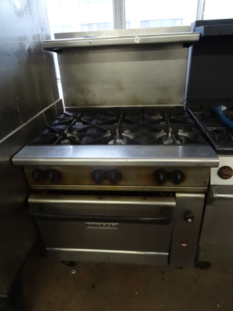 lot 102 image: Vulcan 6 Burner Stove With Oven,