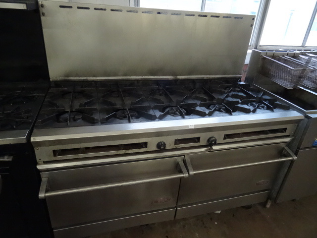 lot 105 image: DCS 10 Burner Stove With Double Oven