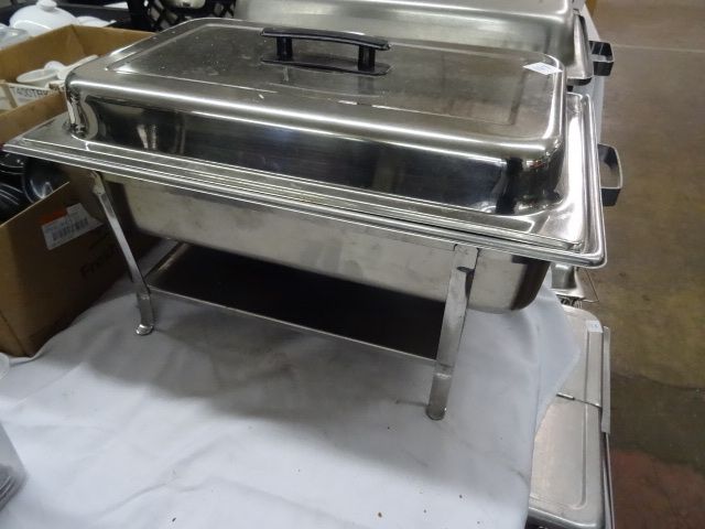 lot 127 image: Full Size Chaffing Pan