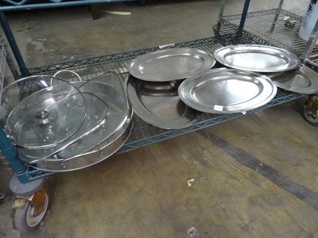 lot 231 image: Misc Metal Trays