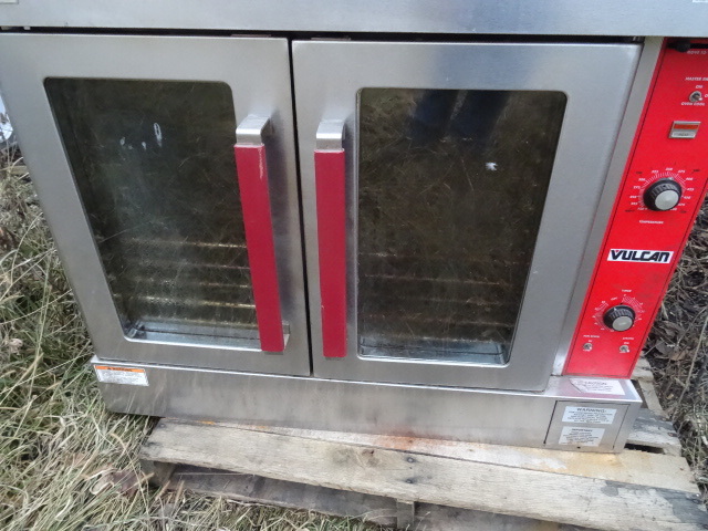lot 275 image: Vulcan double decker convection oven