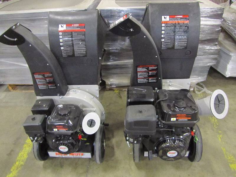 lot 8 image: Brush Master 2.25 in. Dia 6.5 HP 212cc Feed chipper shredder 5 in. x 3.5 in. Dia 18 HP 457cc Feed chipper shredder.