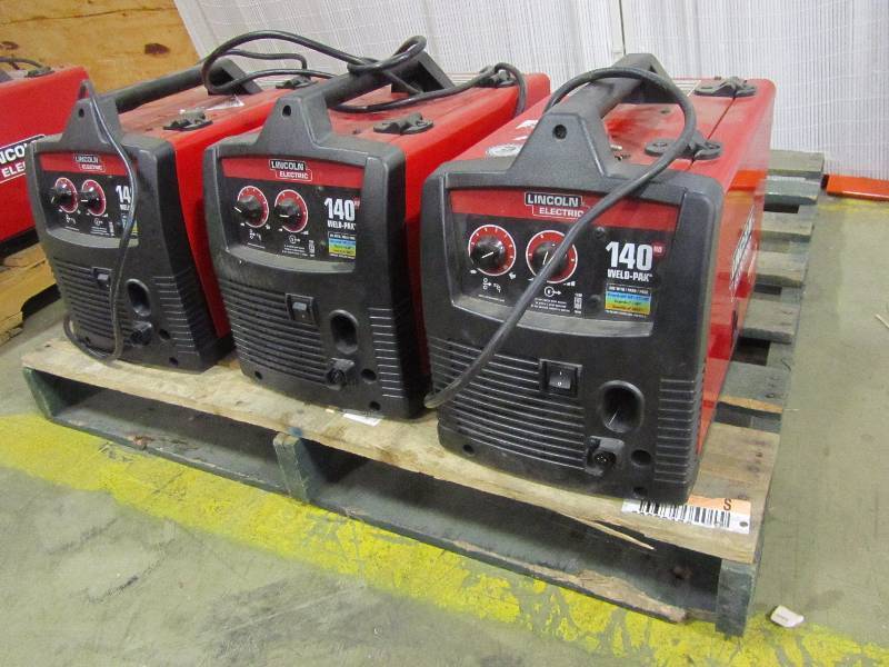 lot 10 image: Lincoln Electric Weld Pak 140 HD Wire-Feed Welder. Quantity of 3
