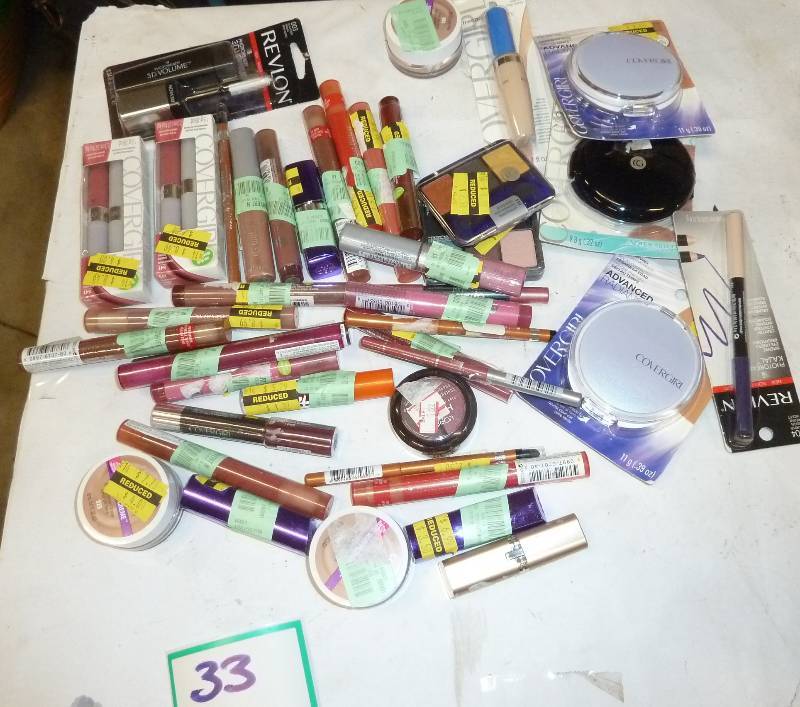 Lot of cosmetics - foundation, masc...