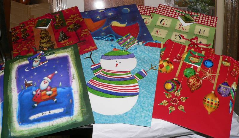 set of 12 new christmas bags 12x10x...