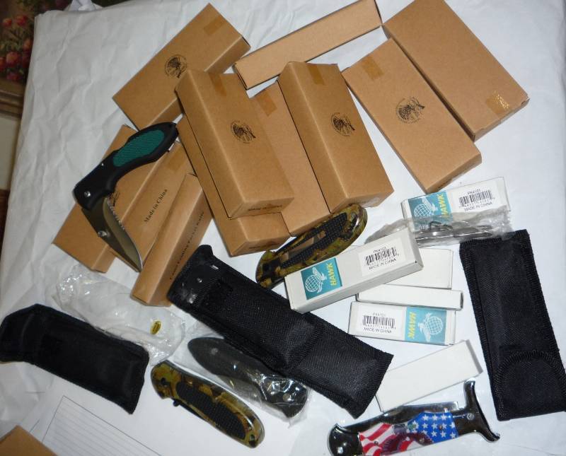 22 various pocket knives all new...
