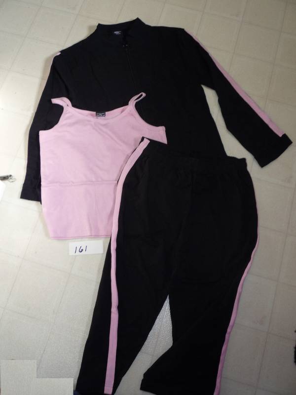 womens large set of jacket, 34 len...