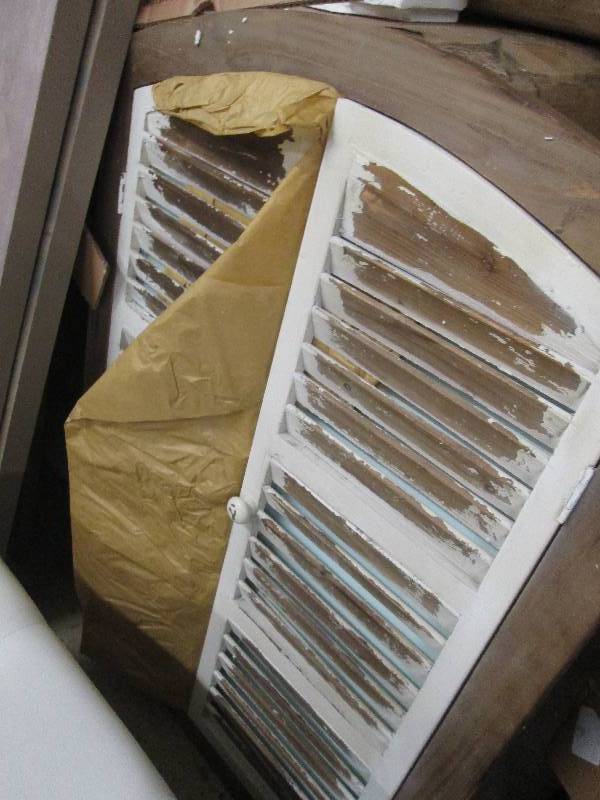 lot 55 image: Shutter Mirror open box Retail $159...