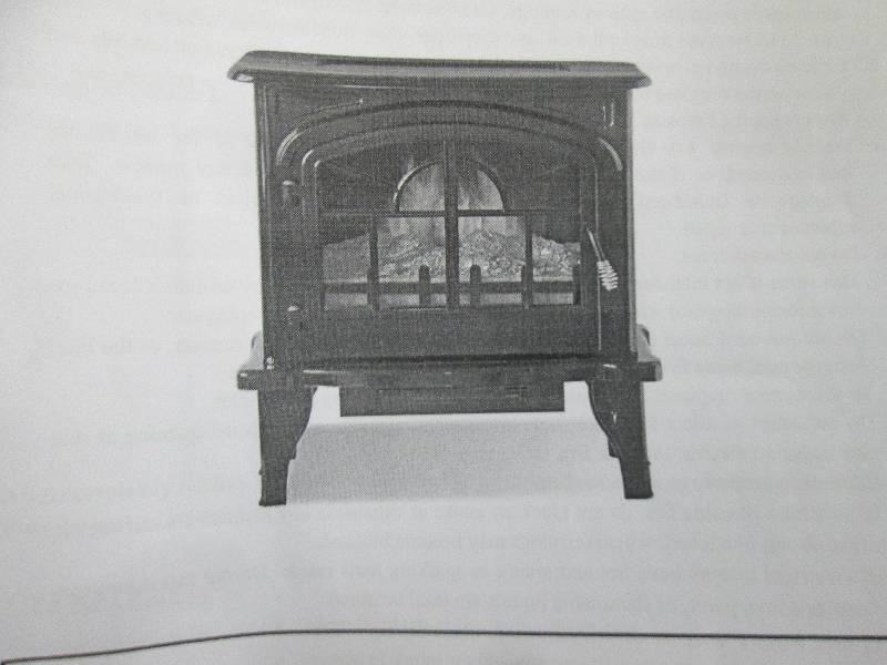 lot 143 image: Vintage-style Electric Fireplace op...