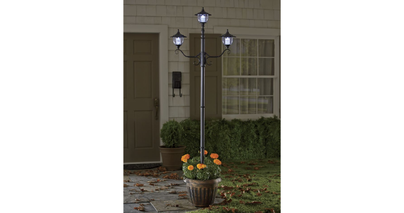 lot 114 image: Solar Lamppost with Planter(cracked...