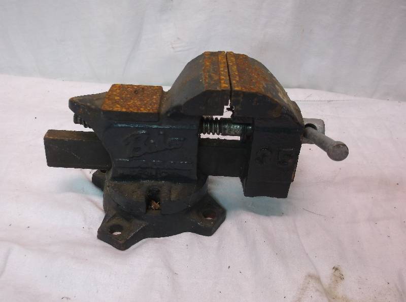 Bench Vise
