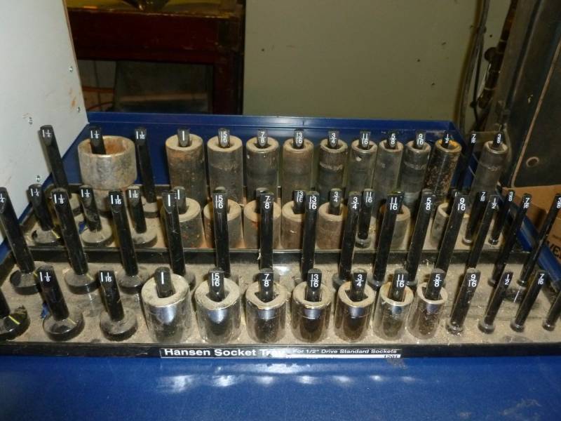 lot 8 image: Sockets