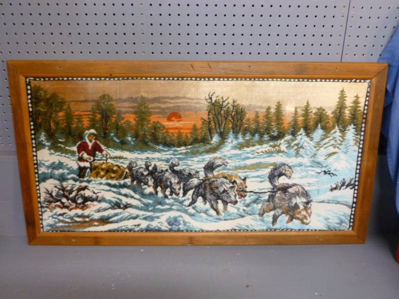 lot 33 image: Vintage Wall Tapestry