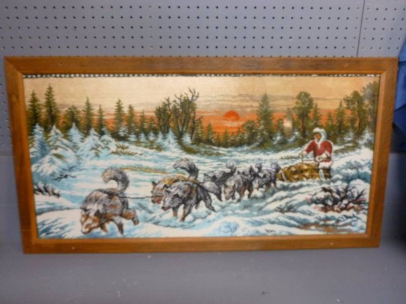 lot 34 image: Vintage Wall Tapestry