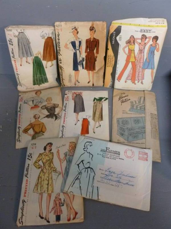 lot 42 image: Vintage Clothes Patterns
