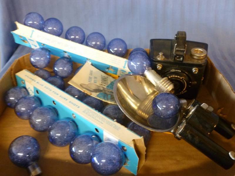 lot 50 image: Vintage Camera