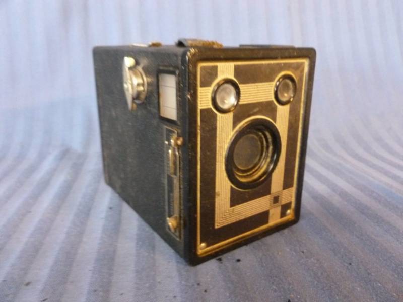 lot 52 image: Vintage Camera