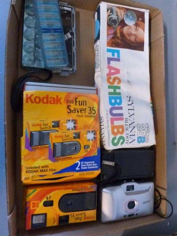 lot 54 image: Cameras