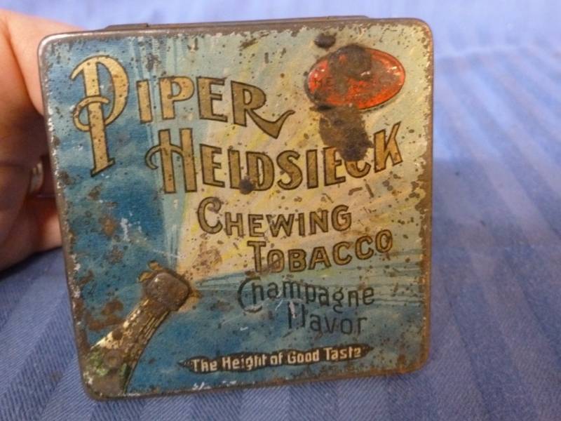 lot 70 image: Vintage Tobacco Can