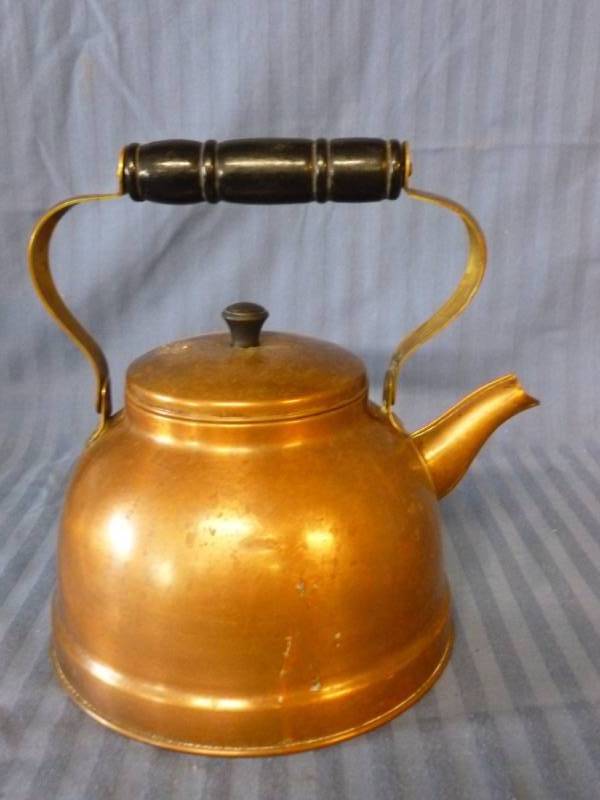 lot 77 image: Vintage Copper Tea Pot