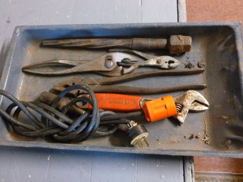lot 94 image: Tools