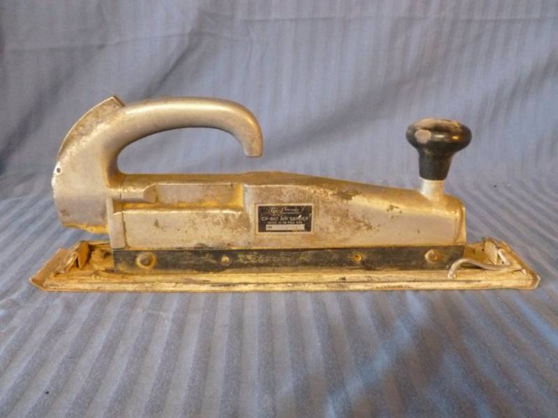 lot 110 image: Pneumatic Tool