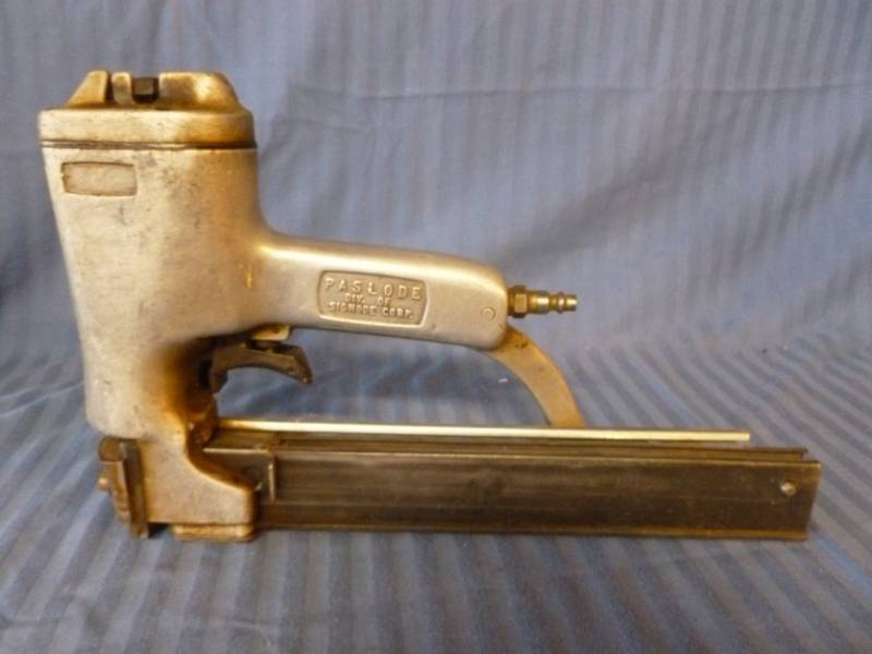 lot 116 image: Pneumatic Tool