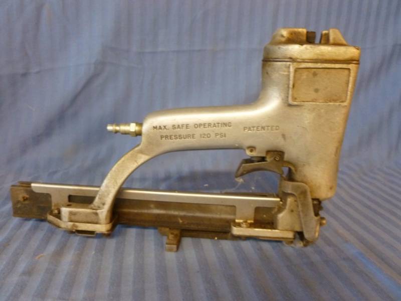 lot 117 image: Pneumatic Tool
