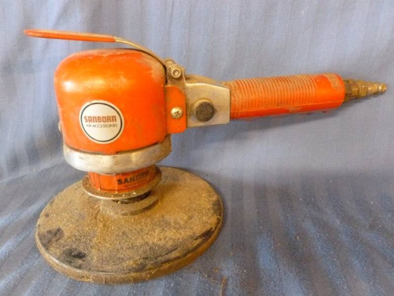 lot 126 image: Pneumatic Tool