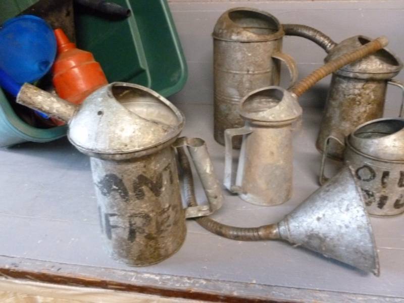 lot 164 image: Vintage Oil Cans