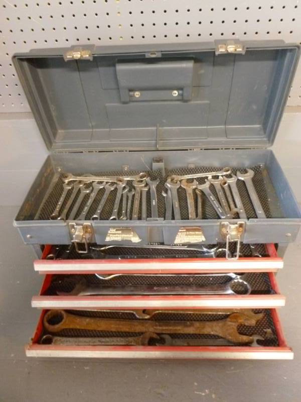 lot 170 image: Toolbox
