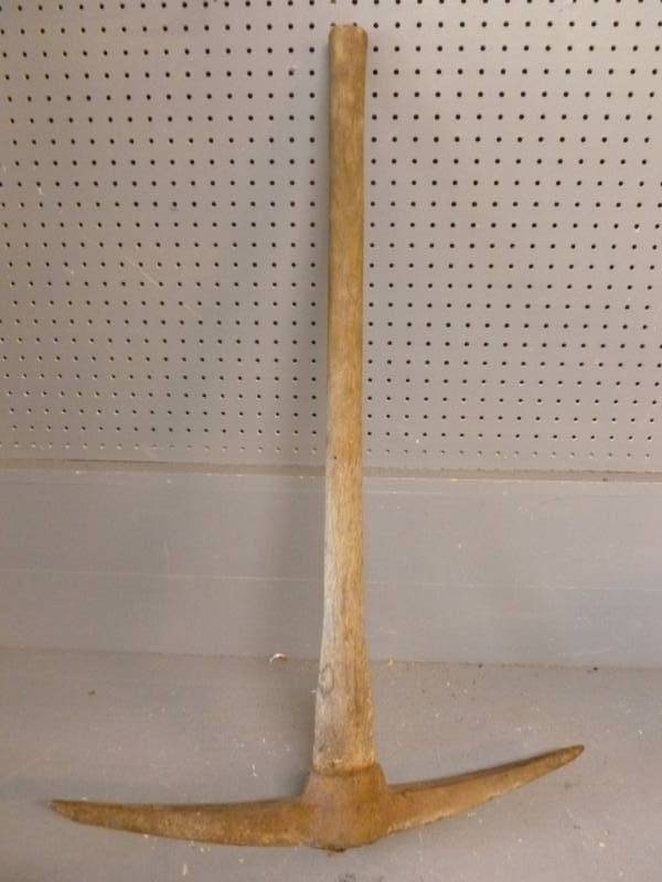 lot 173 image: Vintage Railroad Tool