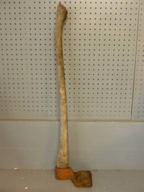 lot 174 image: Vintage Tool
