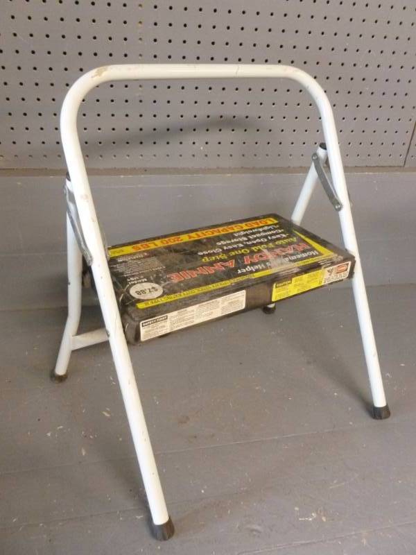 lot 176 image: Step Stool