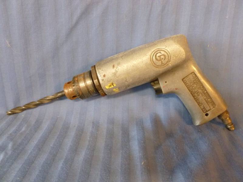 lot 205 image: Pneumatic Tool