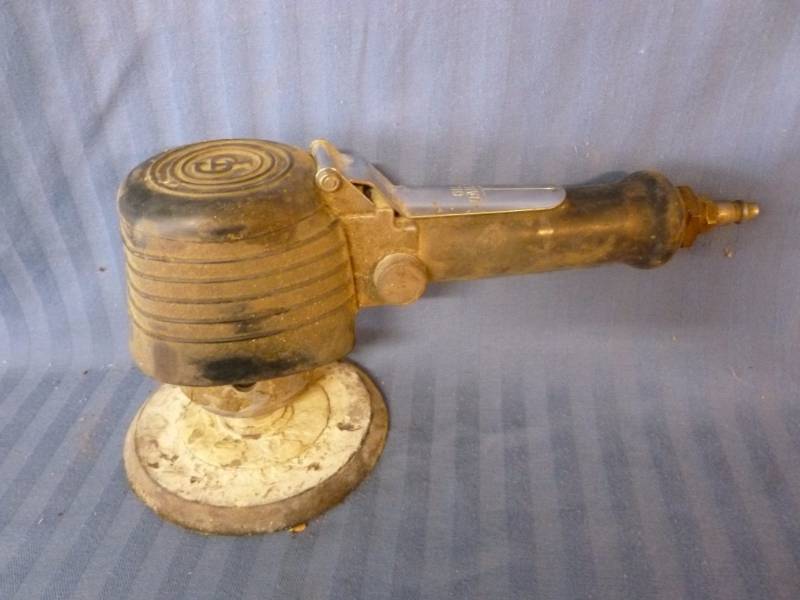 lot 209 image: Pneumatic Tool