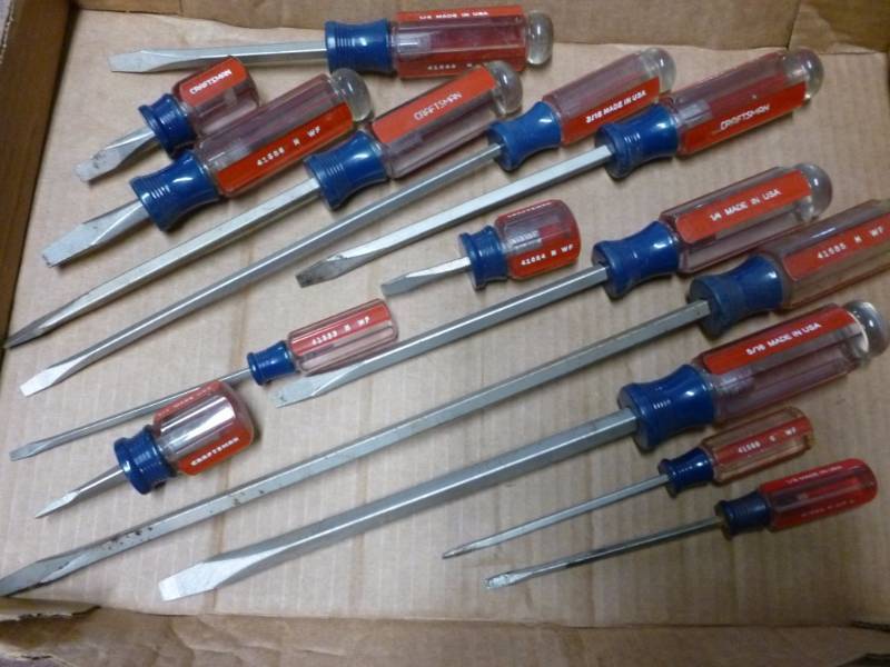 lot 218 image: Tools