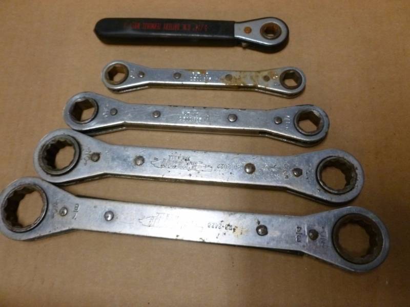lot 220 image: Tools
