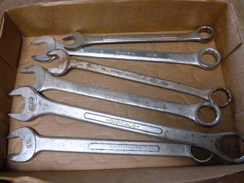 lot 222 image: Tools