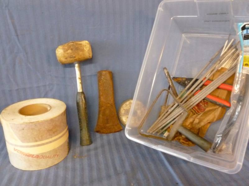 lot 254 image: Tools