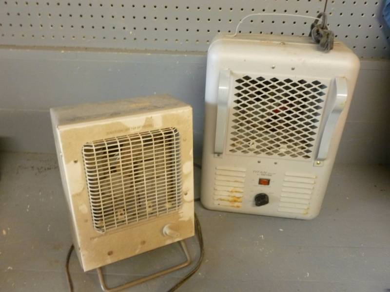 lot 261 image: Heaters