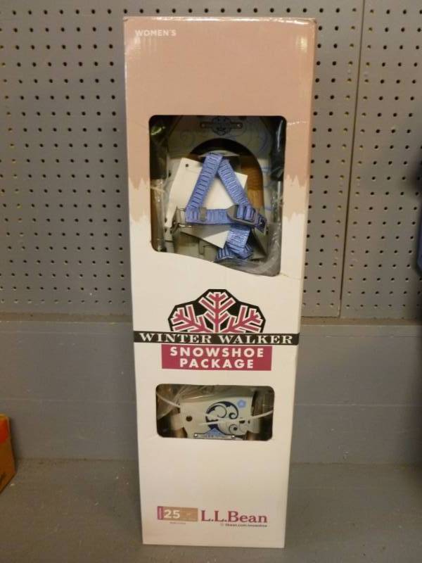 lot 269 image: Snowshoes