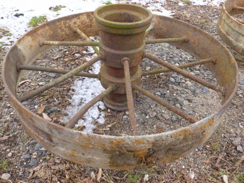 lot 288 image: Vintage Steel Wheel