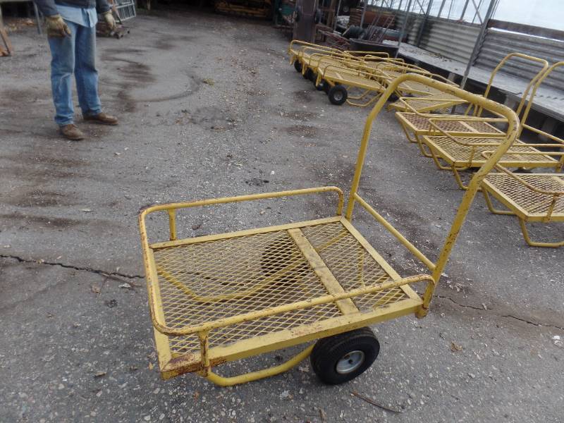 lot 954 image: OPEN MESH CART